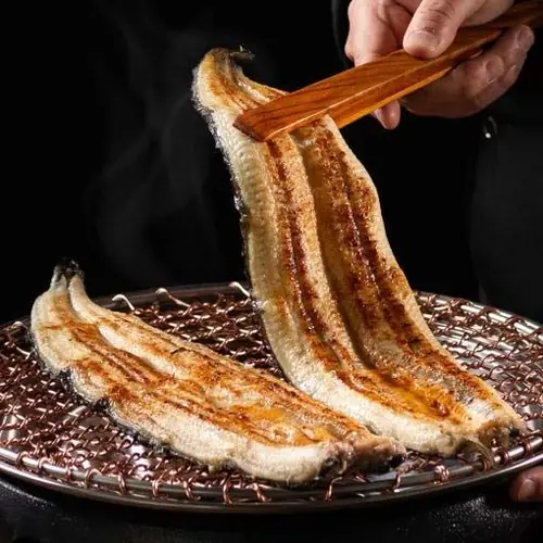 [롯데온] 국내산 자포니카 장어 민물장어 1kg 손질후 700g (17,980원/무료)